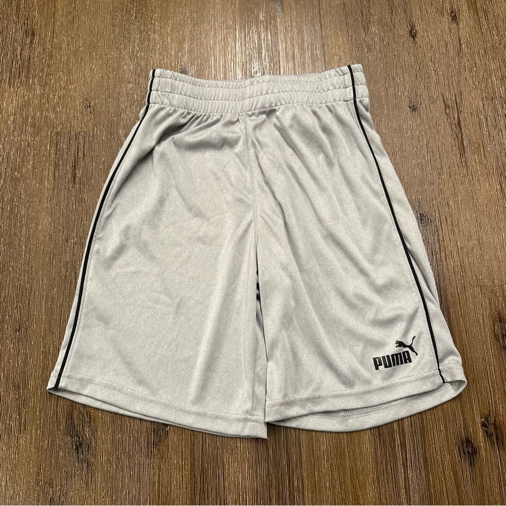 3/20$ PUMA Kids Grey Athletic Shorts size 8
